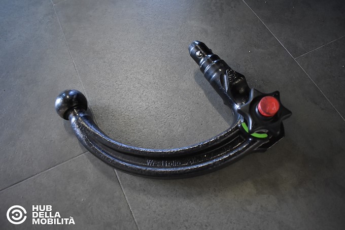 PEUGEOT 5008 BlueHDi 180 S&S EAT8 GT